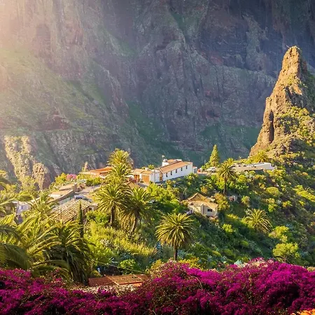 Sea La Vie - Adults Only